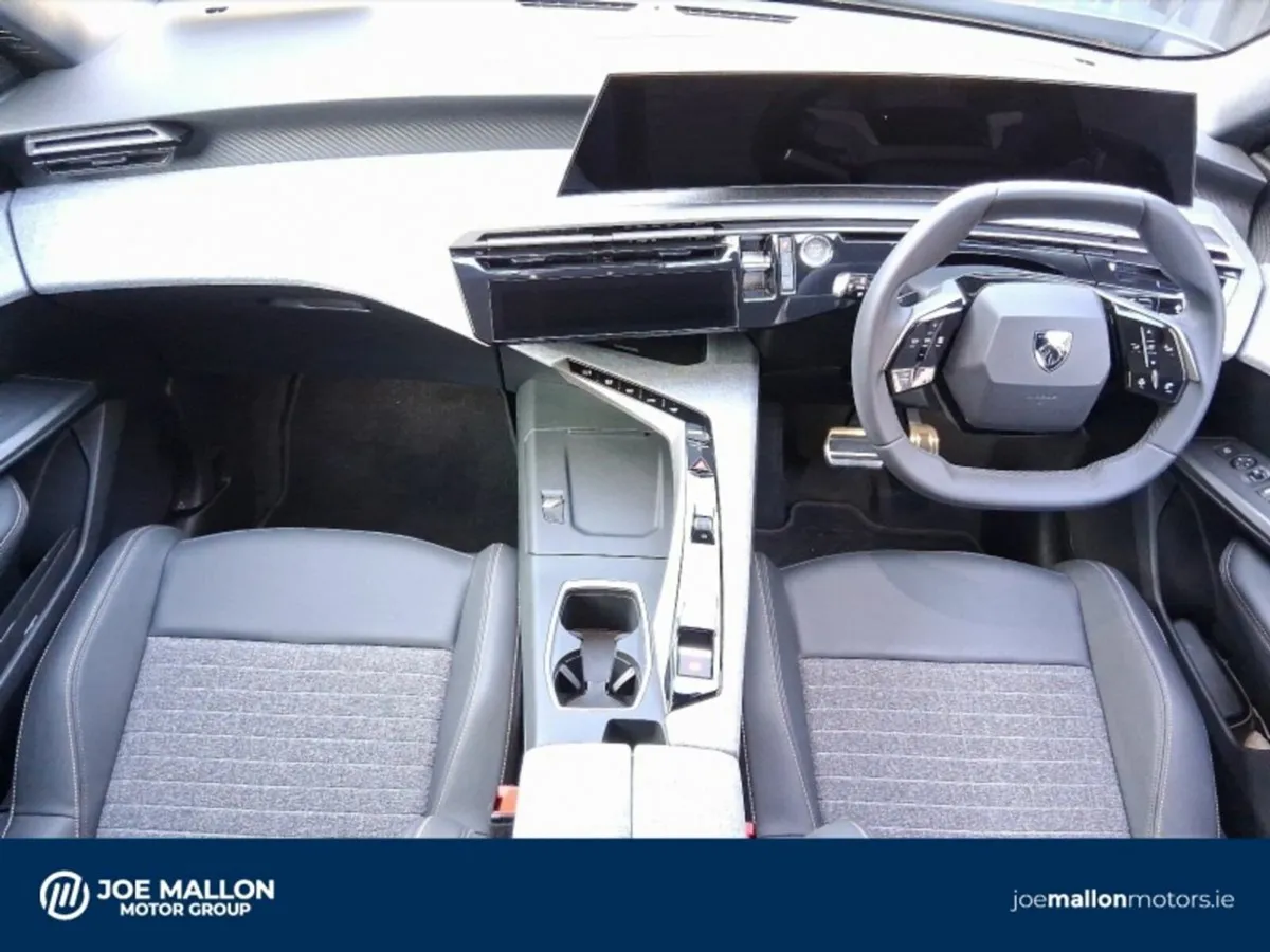 Peugeot 3008 1.2 MHEV 145bhp eDCS6 Allure - Image 4