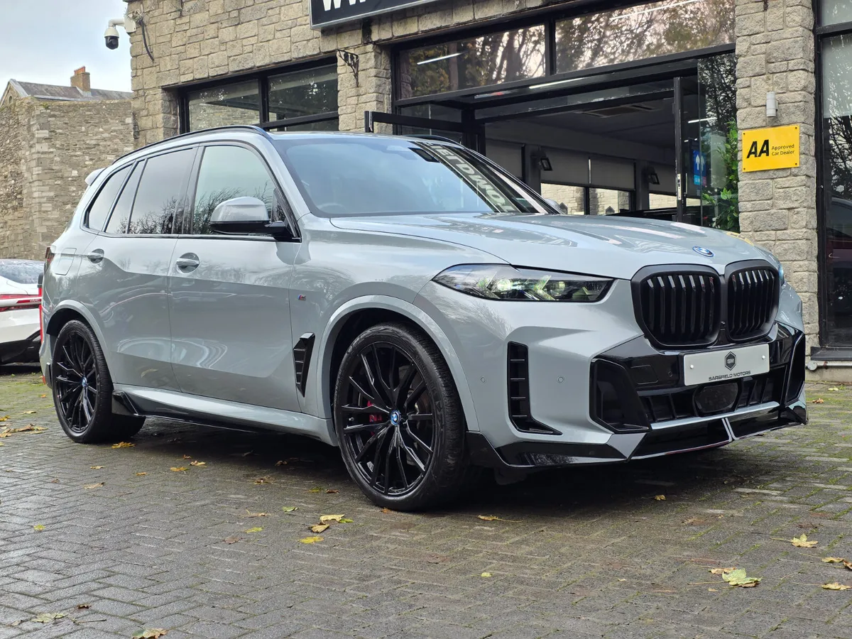 2025 BMW X5 50E M-SPORT AUTO.HUGE SPEC. - Image 2