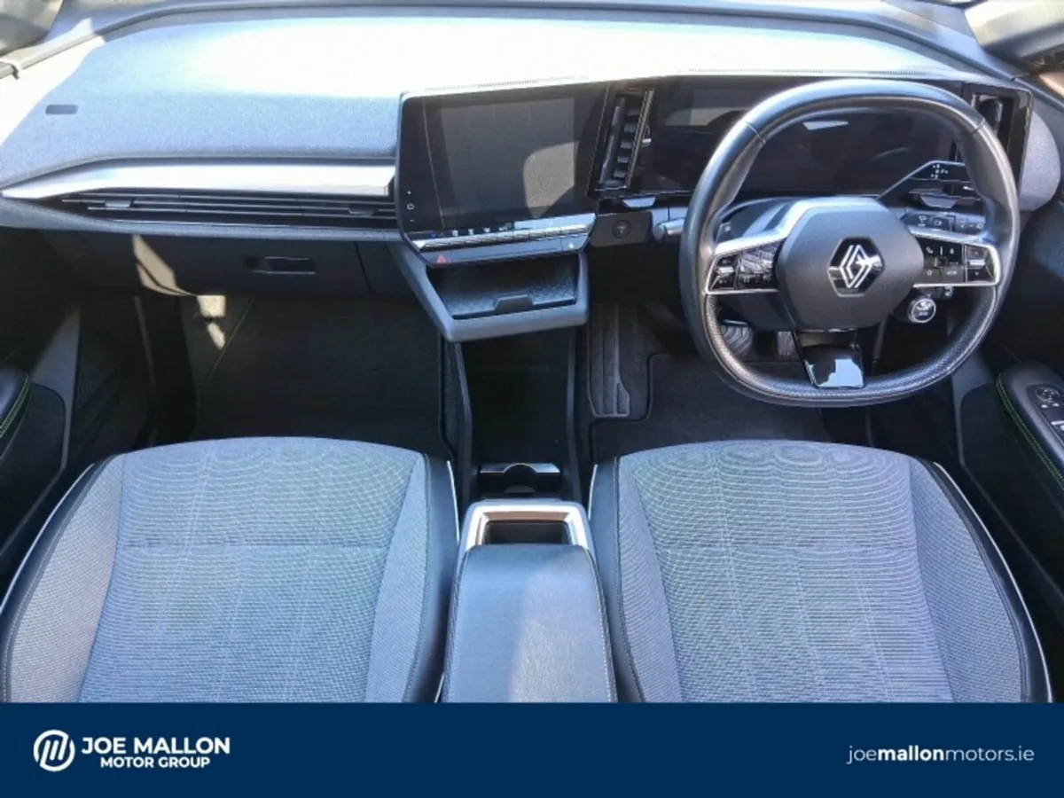 Renault Megane E-Tech EV60 220hp Techno - Image 4