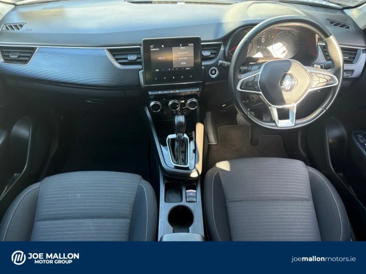 Renault Arkana ICONIC TCE 140 AUTO MILD HYBRID - Image 4