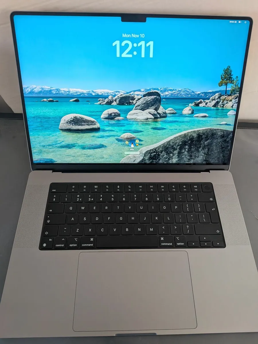 Macbook pro M1 16inch , 32GB RAM , 1TB SSD - Image 2