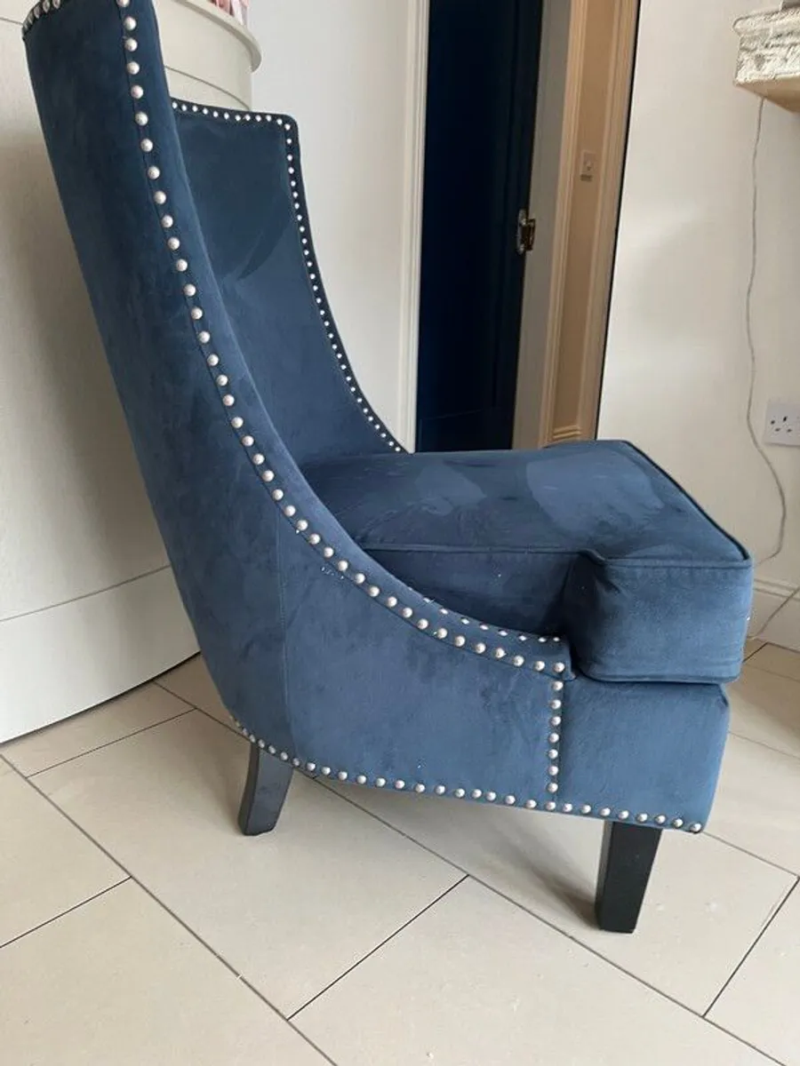 Elegant Navy Velvet Accent Chair with Stud Detailing - Image 1