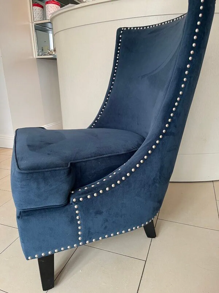 Elegant Navy Velvet Accent Chair with Stud Detailing - Image 2