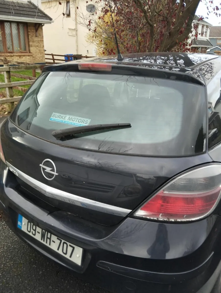 Opel Astra 2009 - Image 4