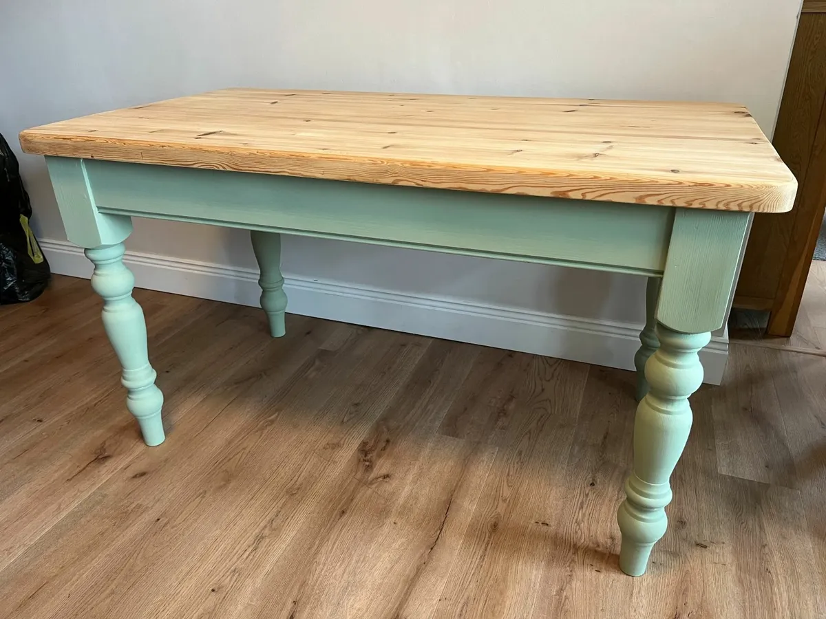 Beautiful Farmhouse Table - Delivery Available - Image 1