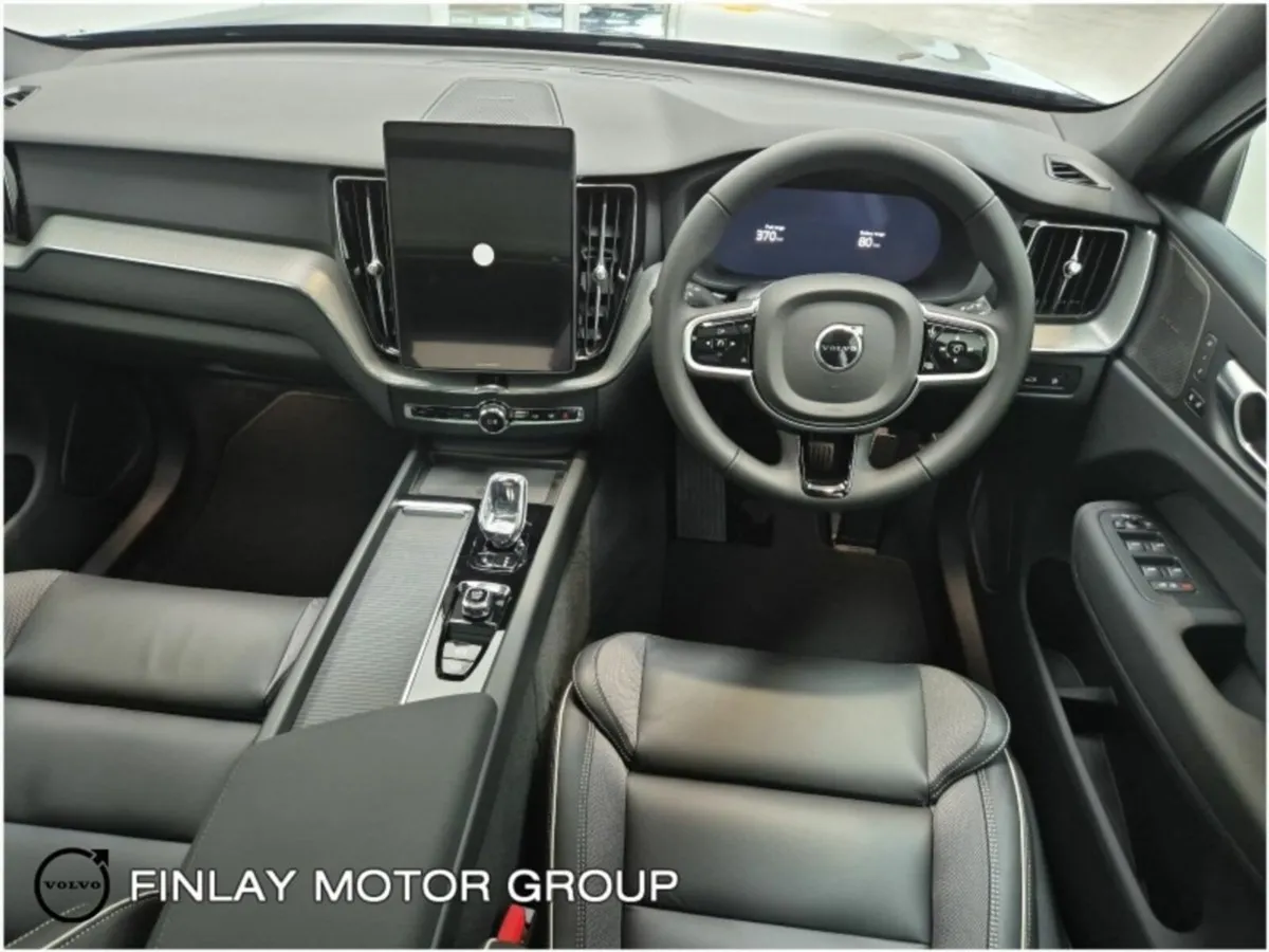 Volvo XC60 T6 Plus Black Edition . Pan Roof , Upgr - Image 2