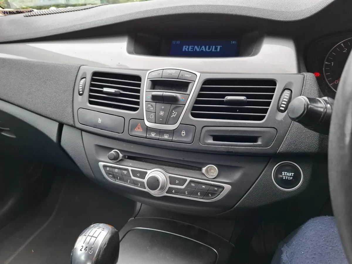 Renault Laguna 2012 - Image 4