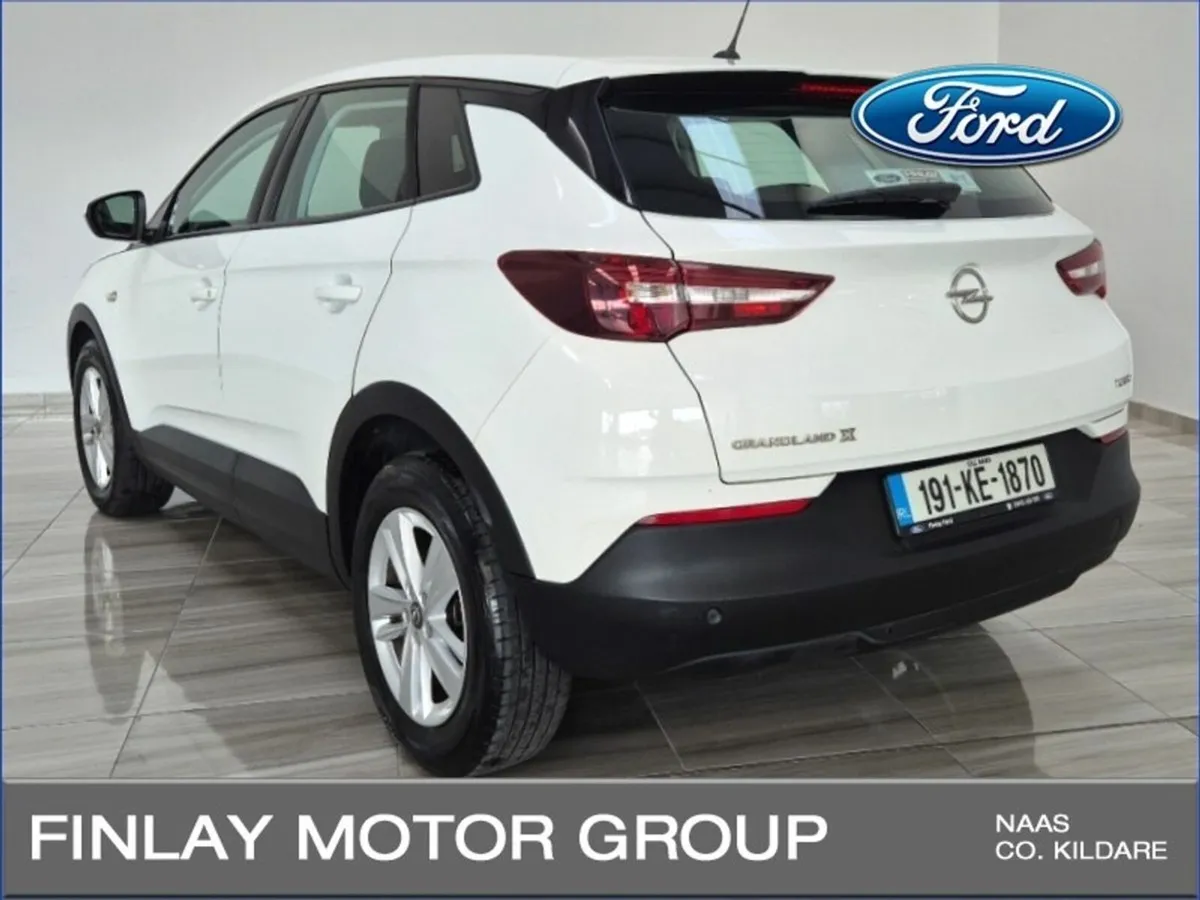 Opel Grandland X SC 1.2i 130PS 6 Speed Auto, Full - Image 3