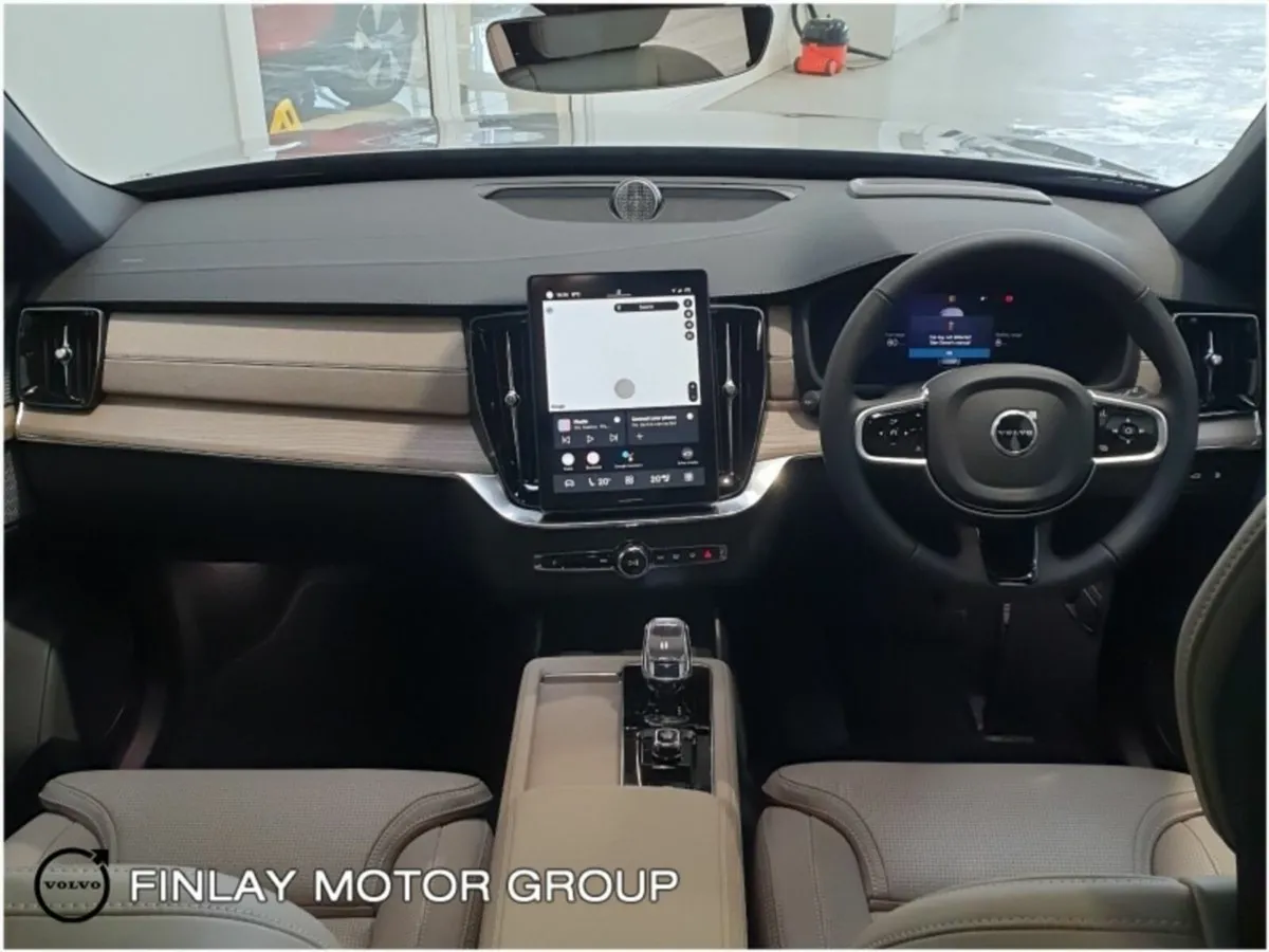 Volvo XC90 Demo T8 PHEV AWD Ultra Bright, Air Susp - Image 2