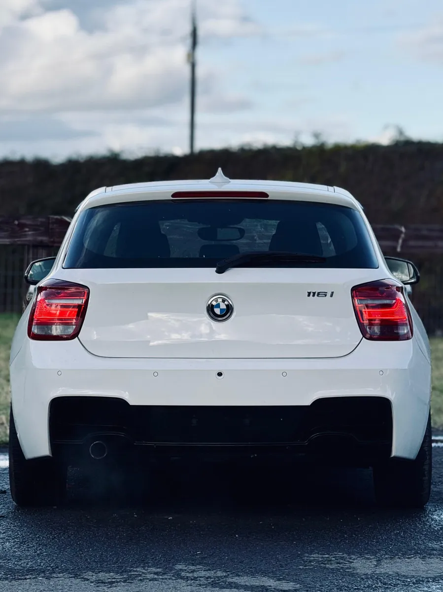 🌟 BMW 1 Series 116i 2014 With Sunroof 🌟 - Image 3