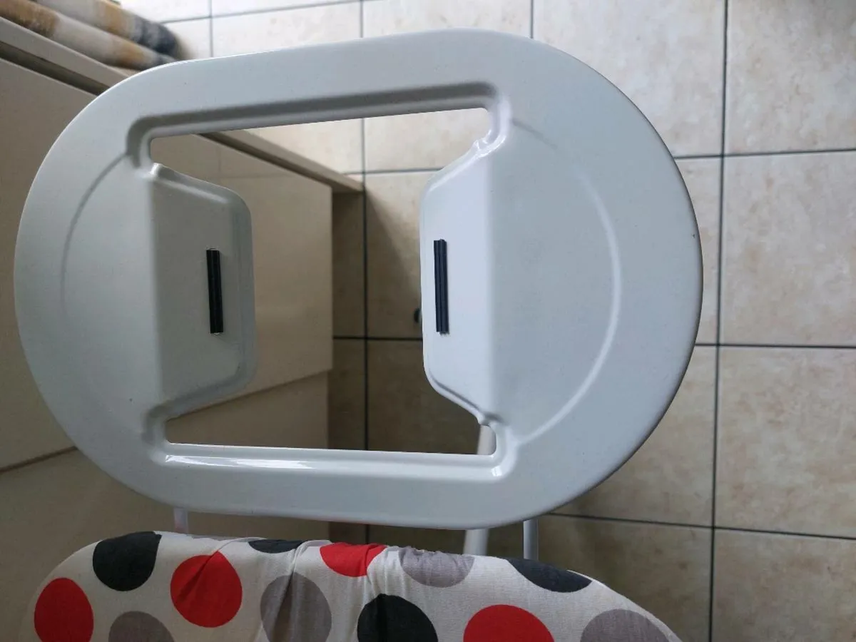 Ironing board - Image 4
