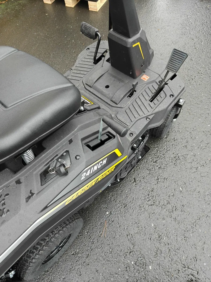 24" SINGLE BLADE TRACTOR - Image 3