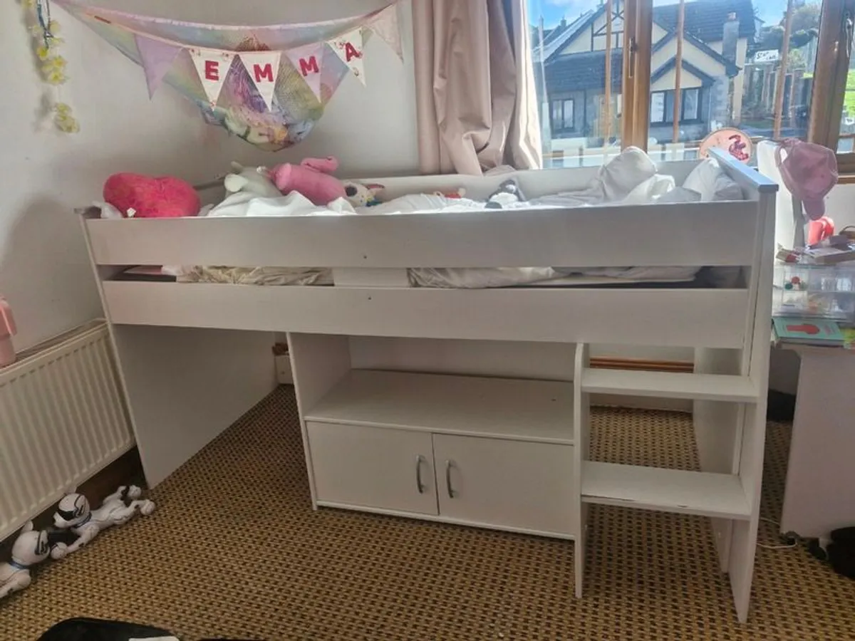 Childs mid sleeper bed - Image 2