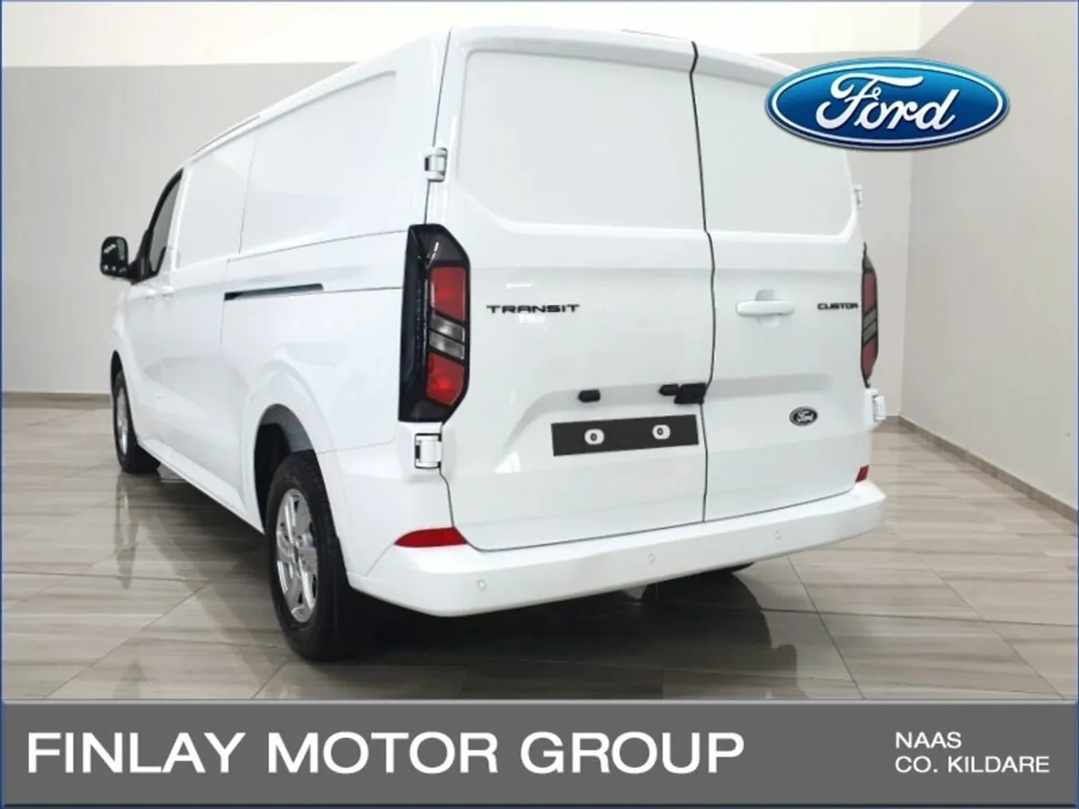 Ford Transit Custom 300, L2, Limited/Titanium, 2.0 - Image 4