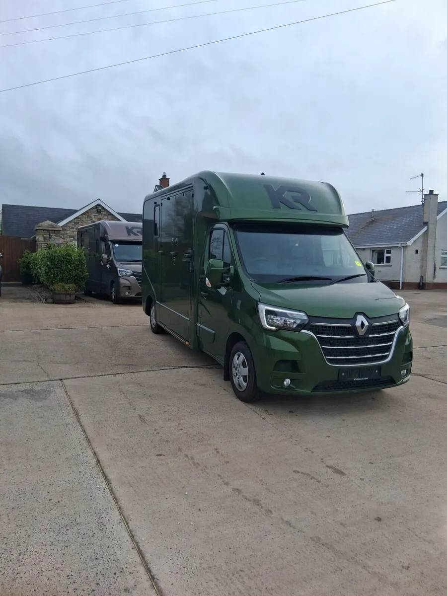 2025 Renault Master 180 BHP Automatic - Image 1