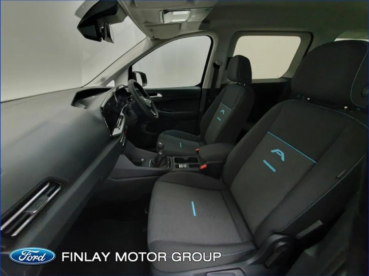 Ford Tourneo Connect Grand Tourneo Active 7 Seater - Image 4