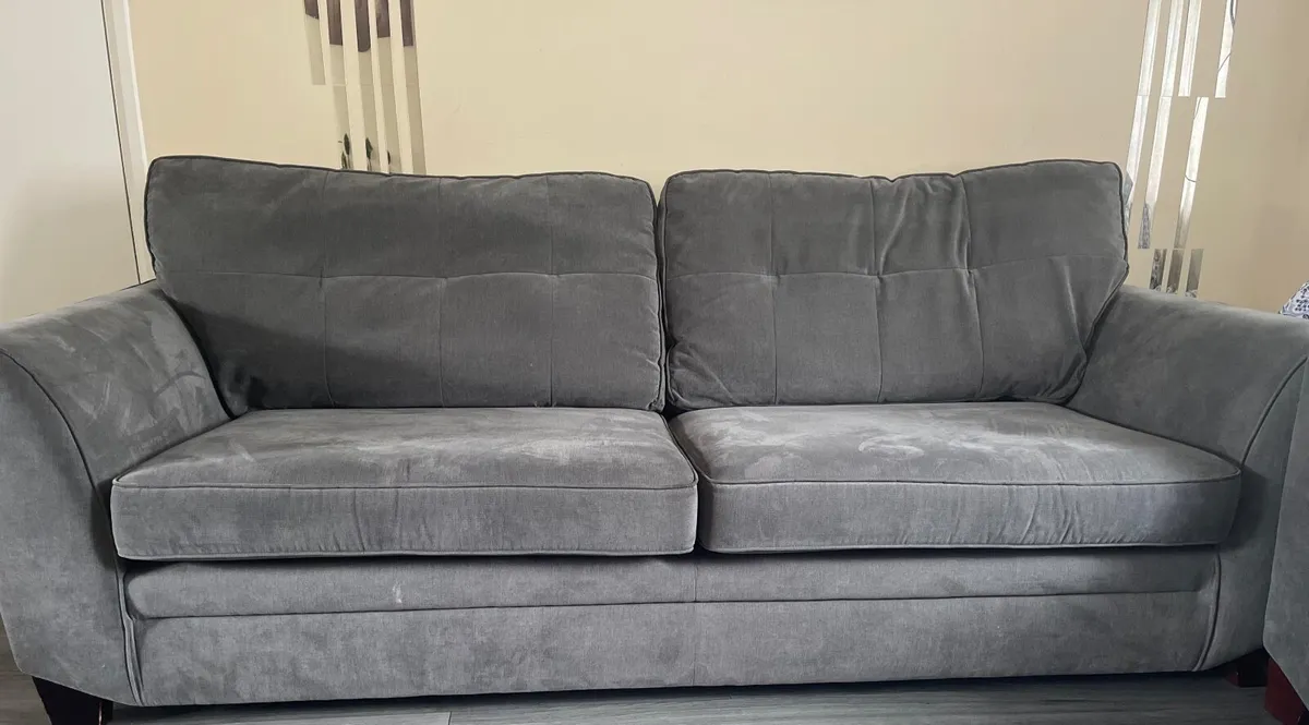 3+2 seaters sofa - Image 1