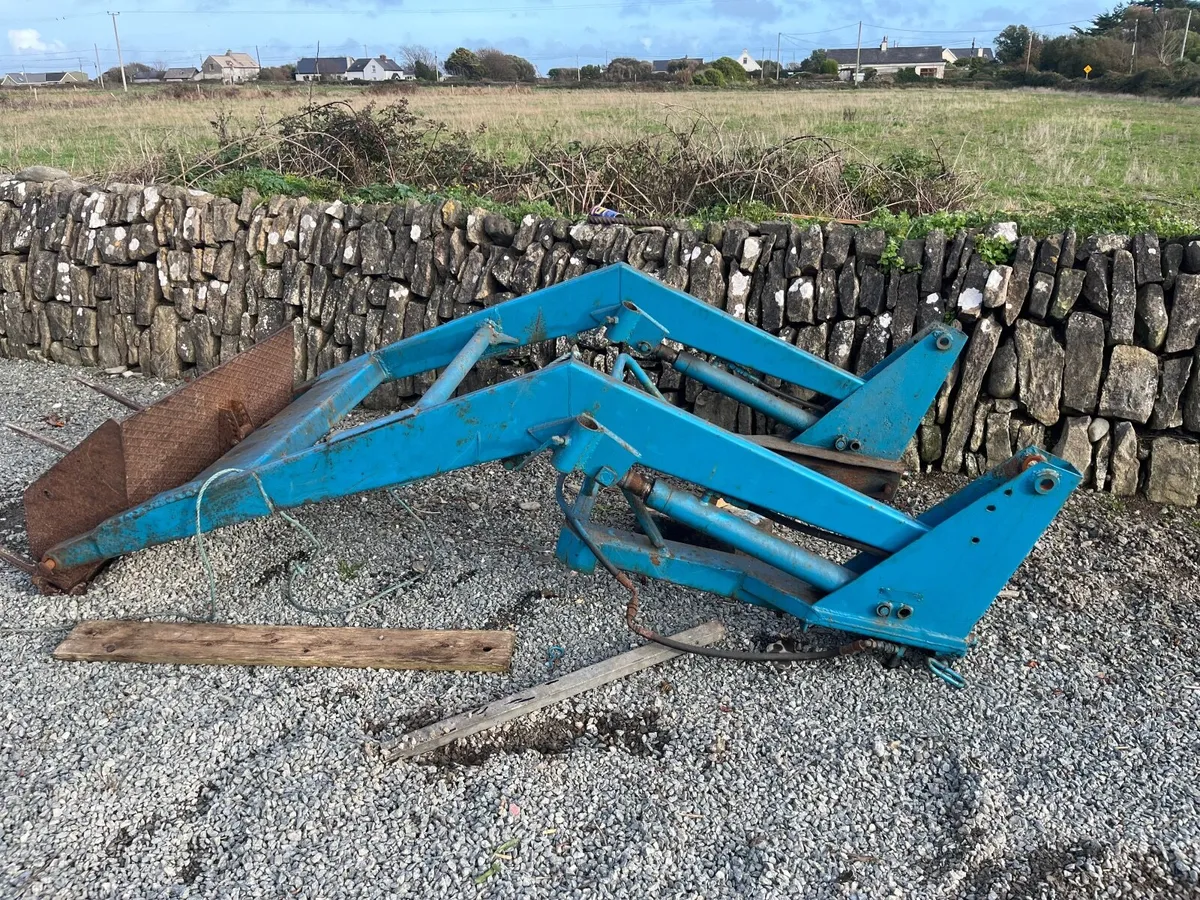 Fordson major loader - Image 4