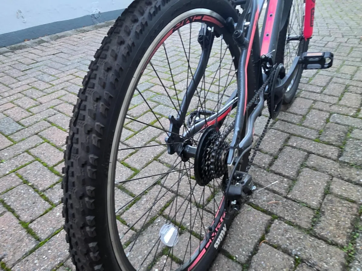 Girls / Ladies Bicycle - Image 3