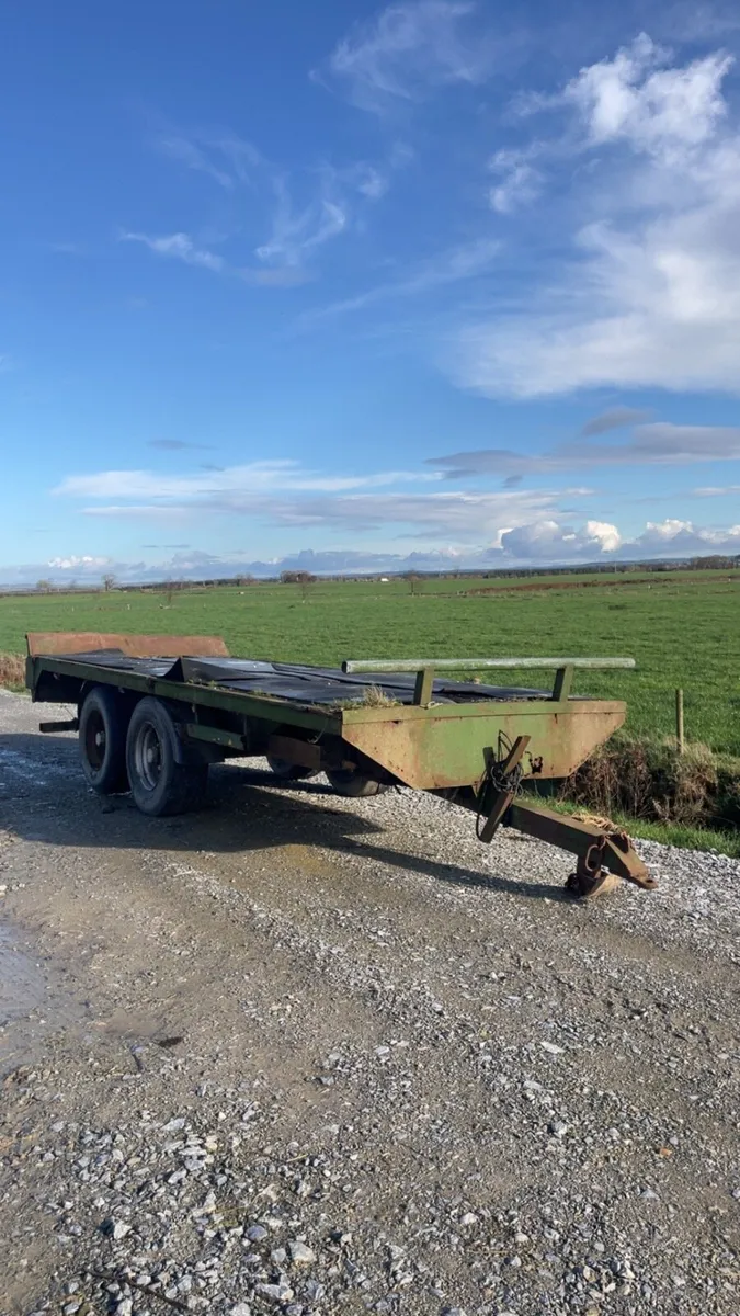 Bale tralier - Image 1