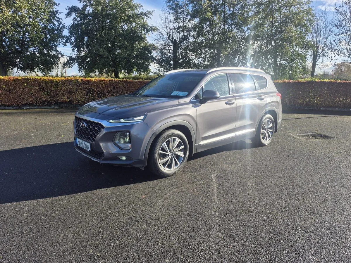Hyundai Santa Fe Premium - Image 2