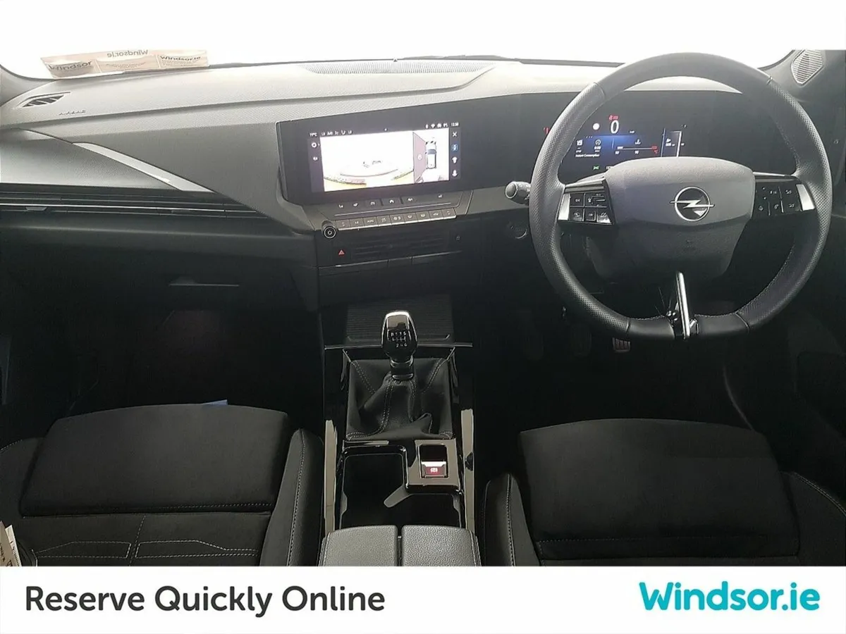 Opel Astra GS 1.2 Turbo 130PS 6 Speed - Image 4