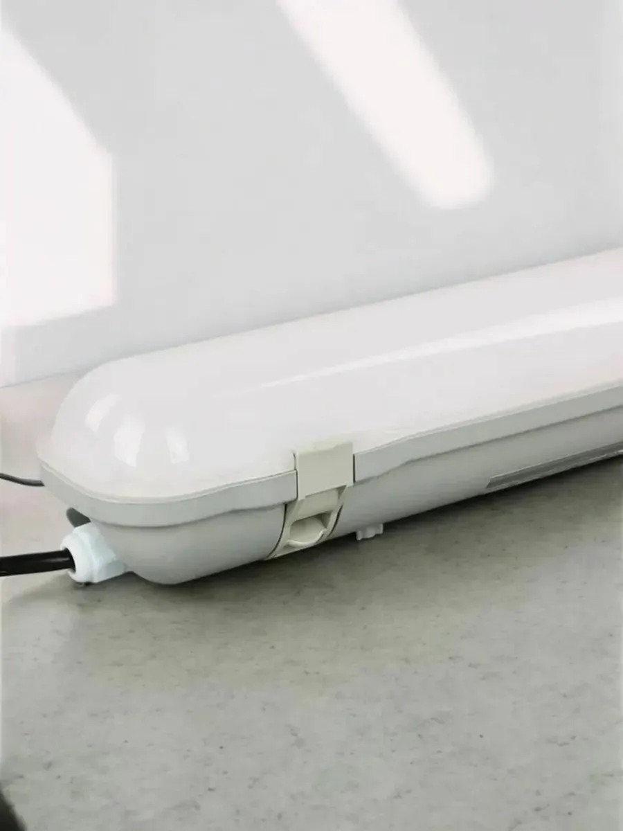 5 ft LED Lights Fluorescent Batten waterproof - Image 2