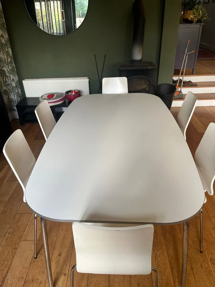 Dining Table and 6 chairs - Image 1