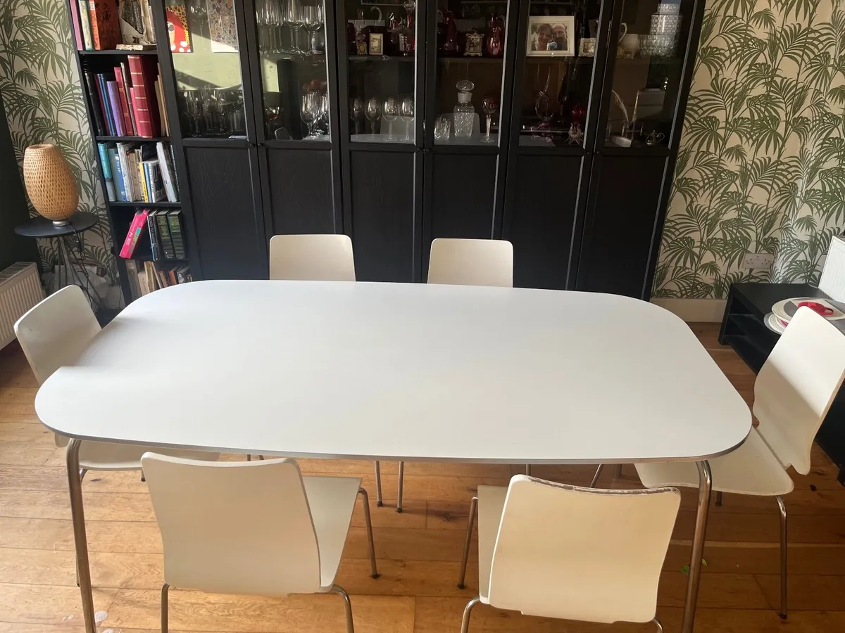 Dining Table and 6 chairs - Image 2