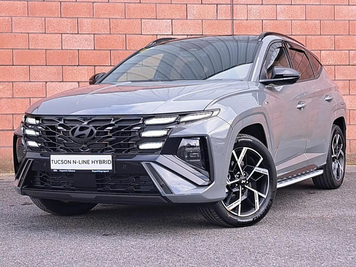 Hyundai Tucson Platinum N-Line PHEV with Sidesteps - Image 2