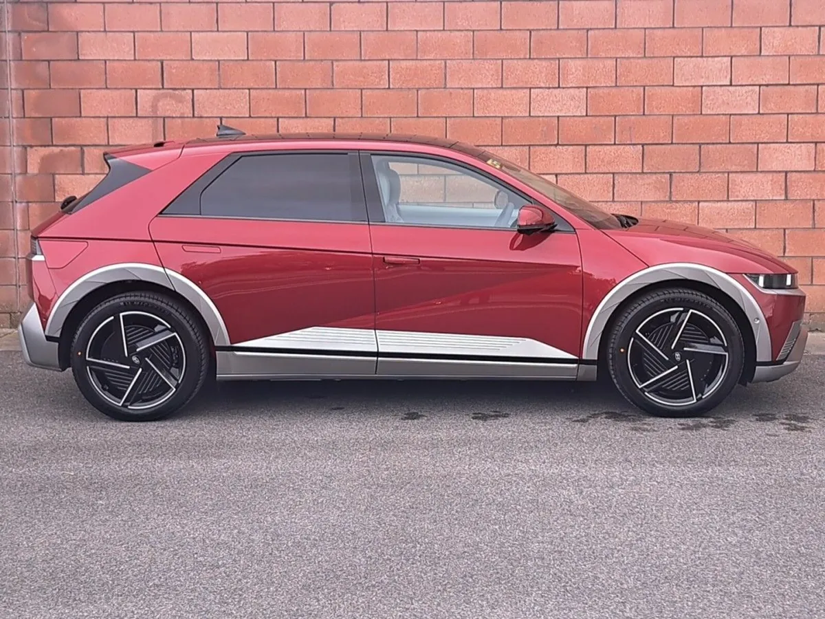 Hyundai IONIQ 5 Platinum model 84k/wh battery with - Image 4