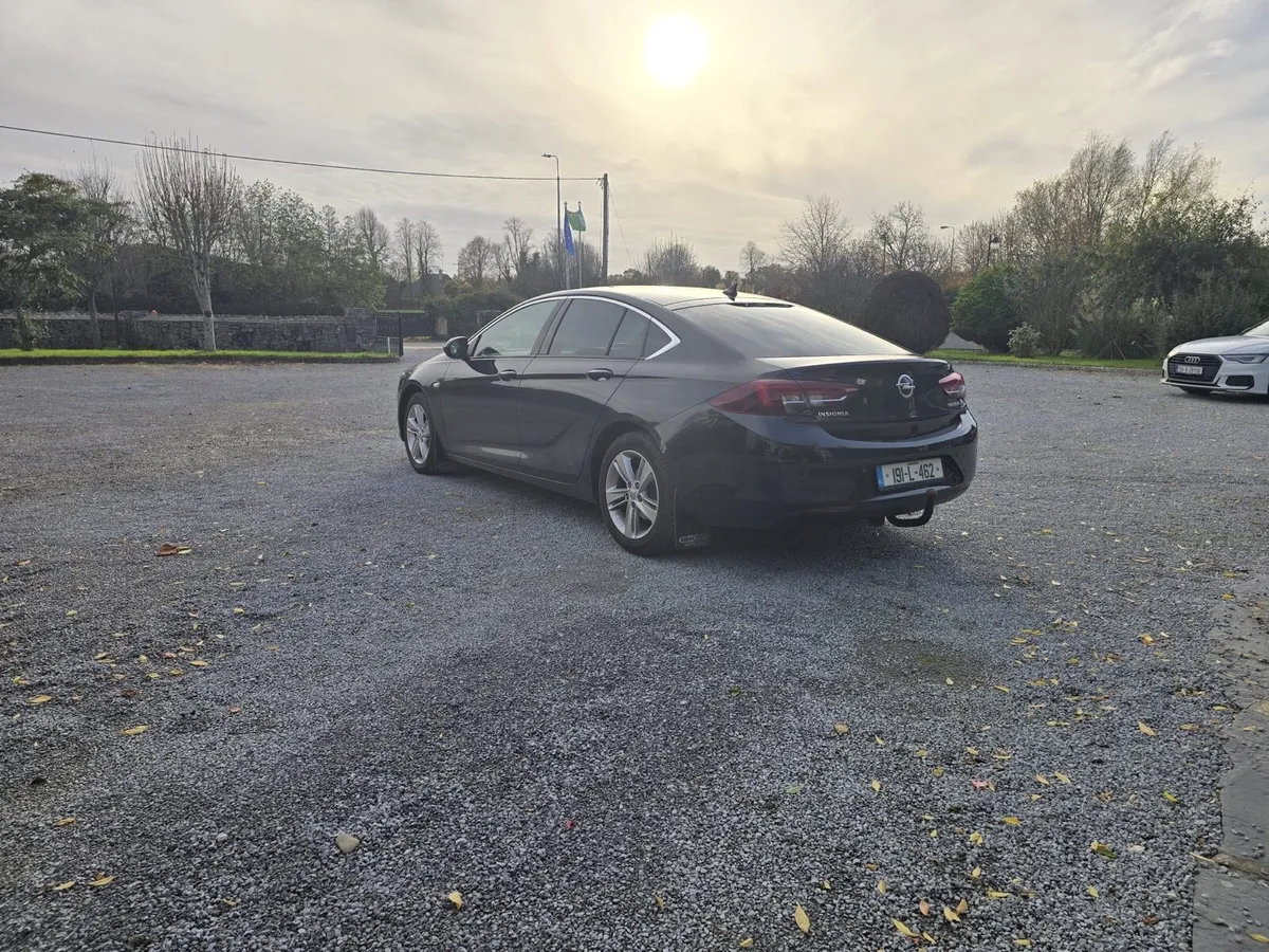 Opel Insignia - Image 2