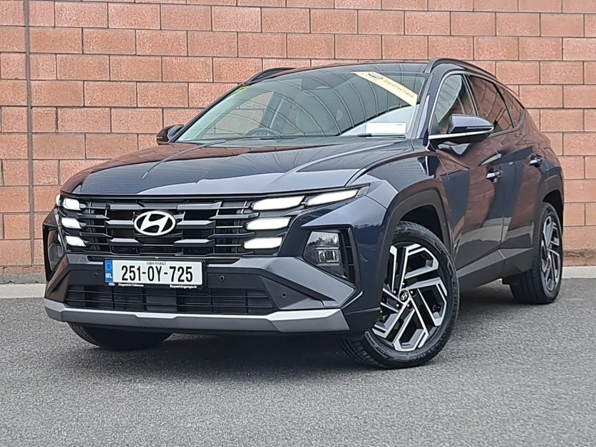 Hyundai Tucson Plug in Hybrid Executive Model - Image 2