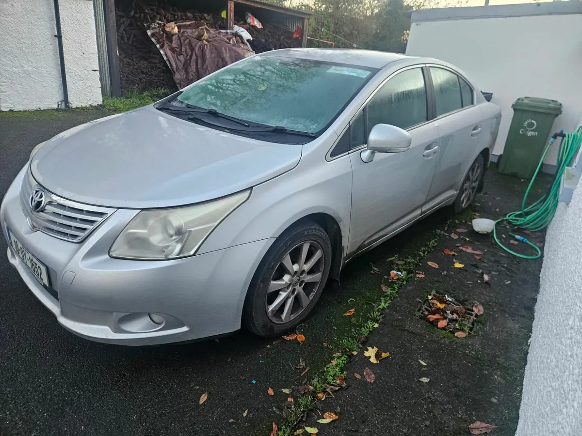 Toyota Avensis 2010 - Image 1