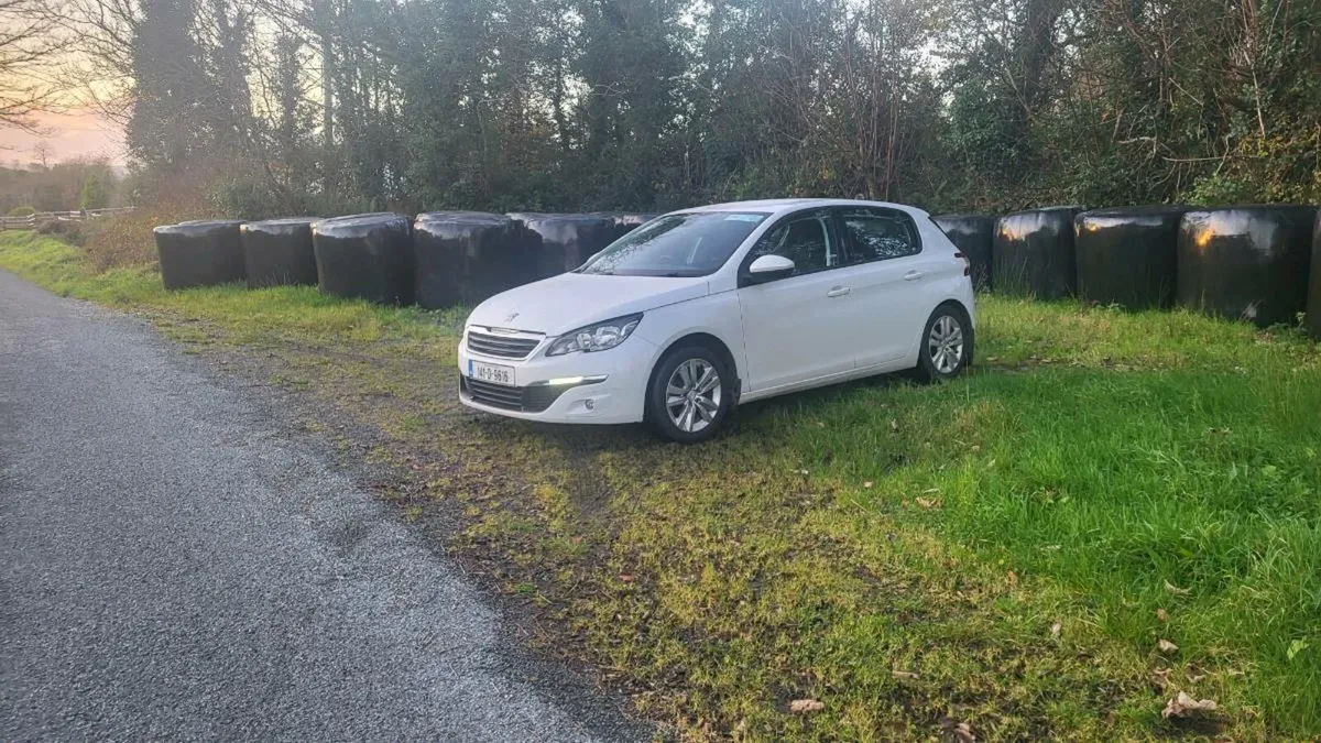 2014 peugeot 308 - Image 2