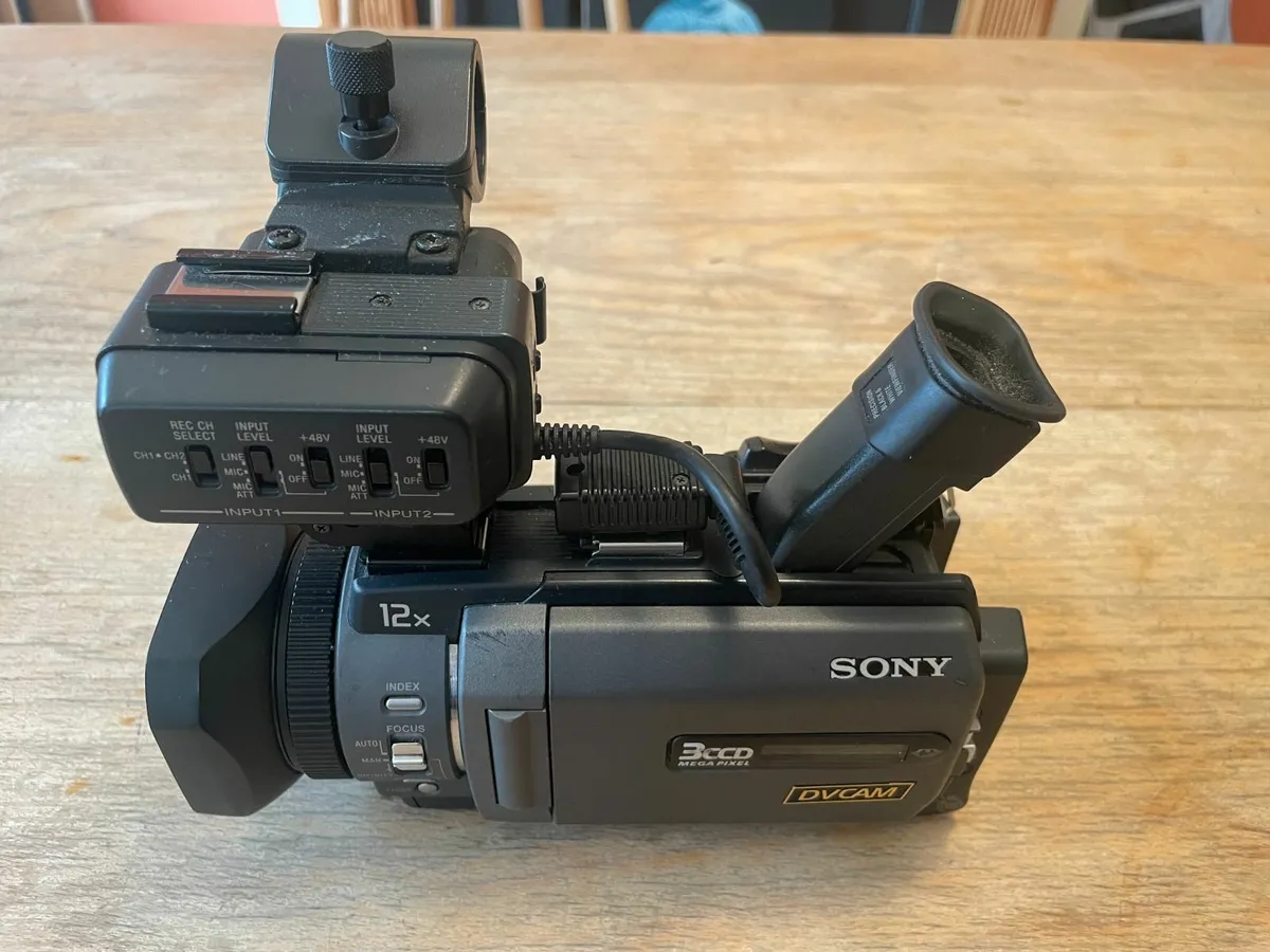 Professional Camcorder - Image 2