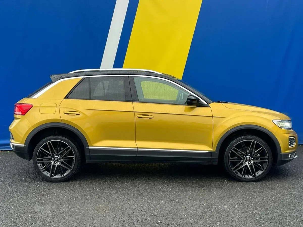 Volkswagen T-Roc 2.0 TDI // SERVICE HISTORY // 19" - Image 2