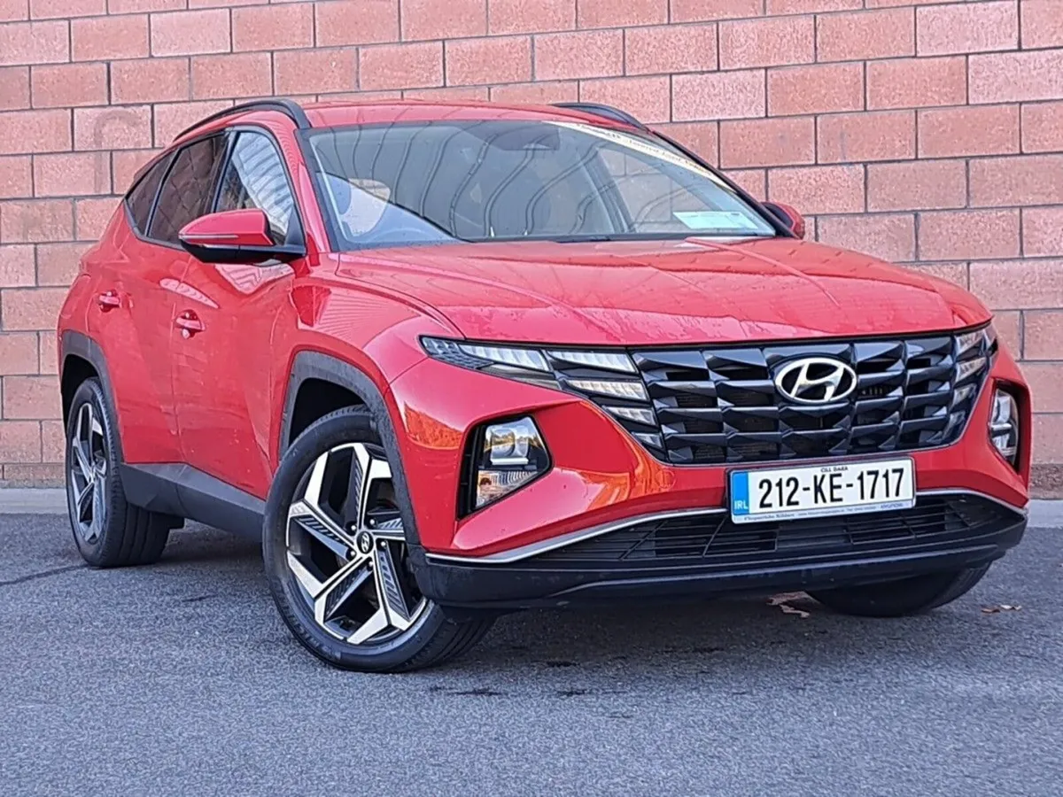 Hyundai Tucson 4 Wheel Drive Executive model  Plug - Image 1
