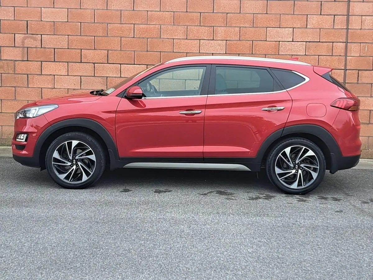 Hyundai Tucson Executive Plus Model 1.6 Diesel. - Image 3