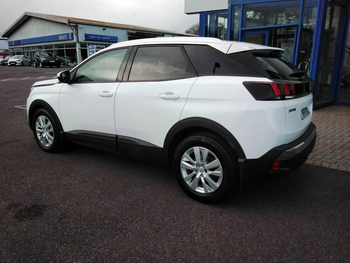 Peugeot 3008 Active 1.5 Blue HDI 130 6.2 4D - Image 4