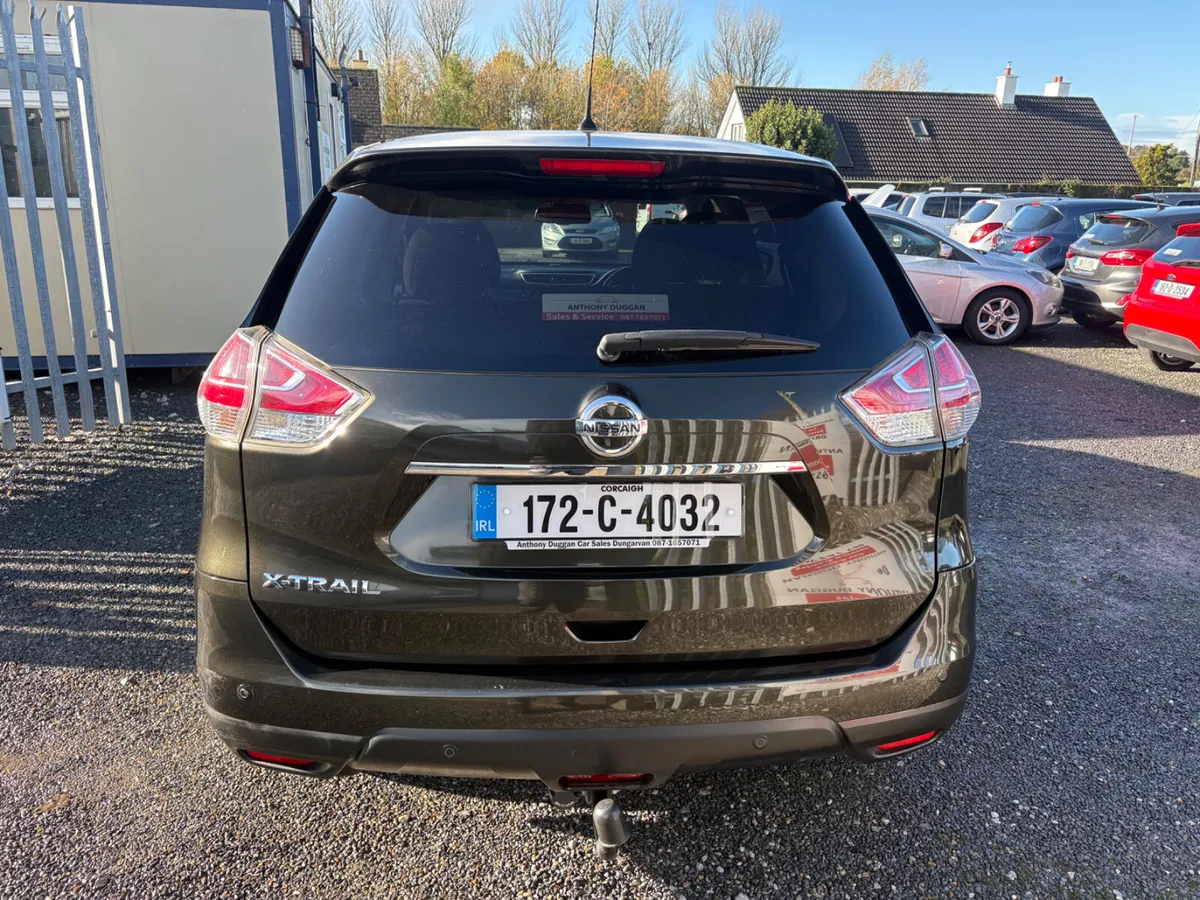 172 Nissan X-Trail 7 seater - Image 4