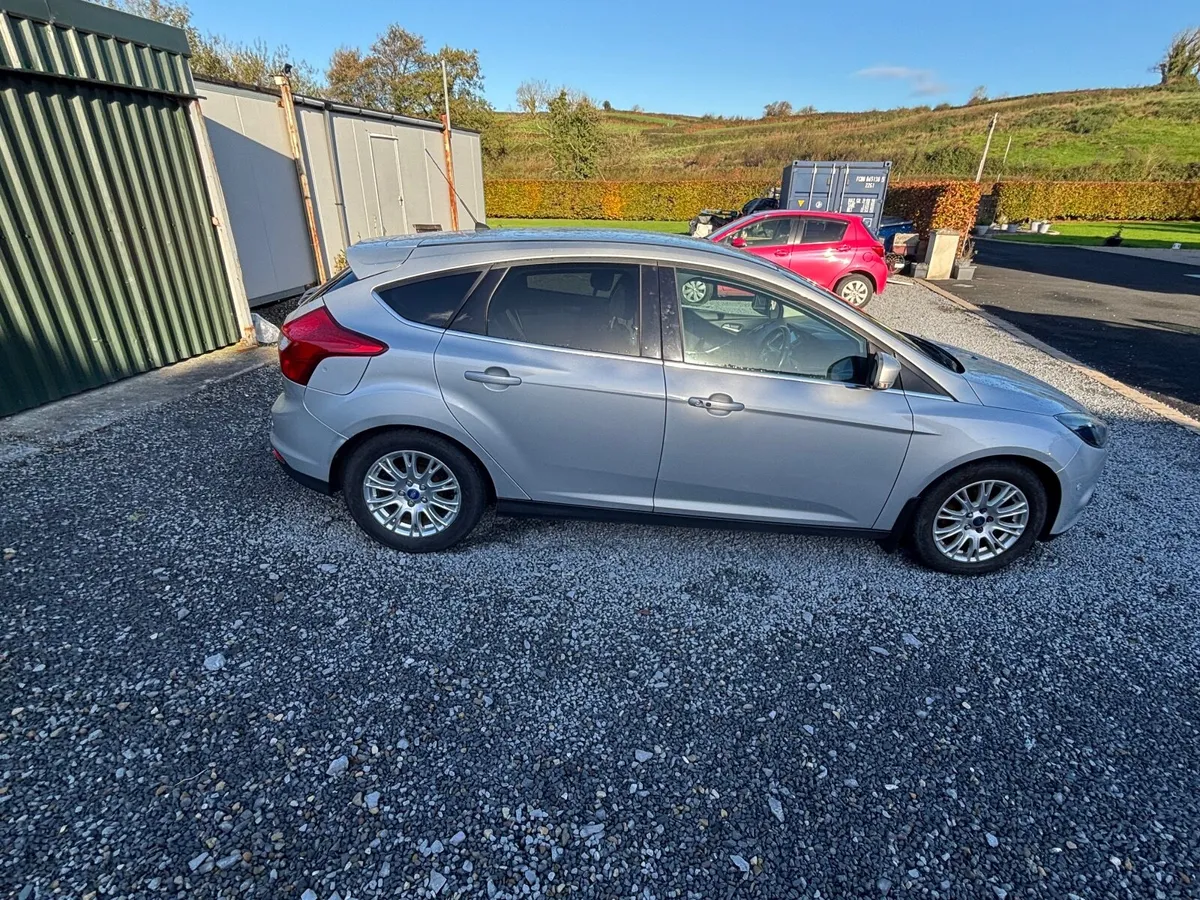 Ford Focus 2011 - Image 1