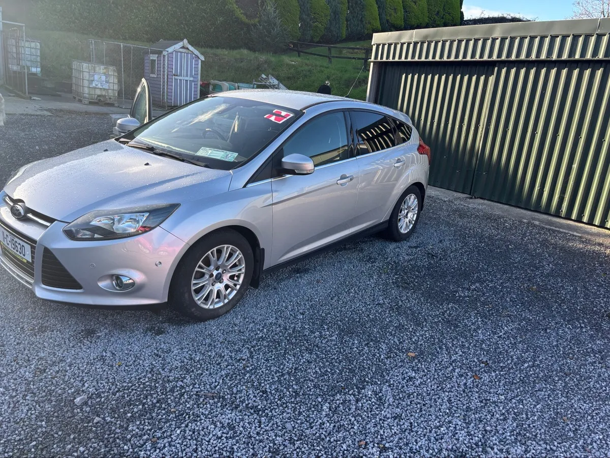 Ford Focus 2011 - Image 3