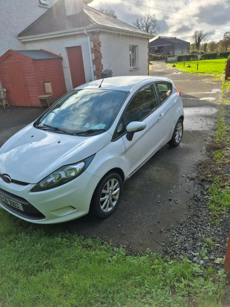 Ford fiesta - Image 2