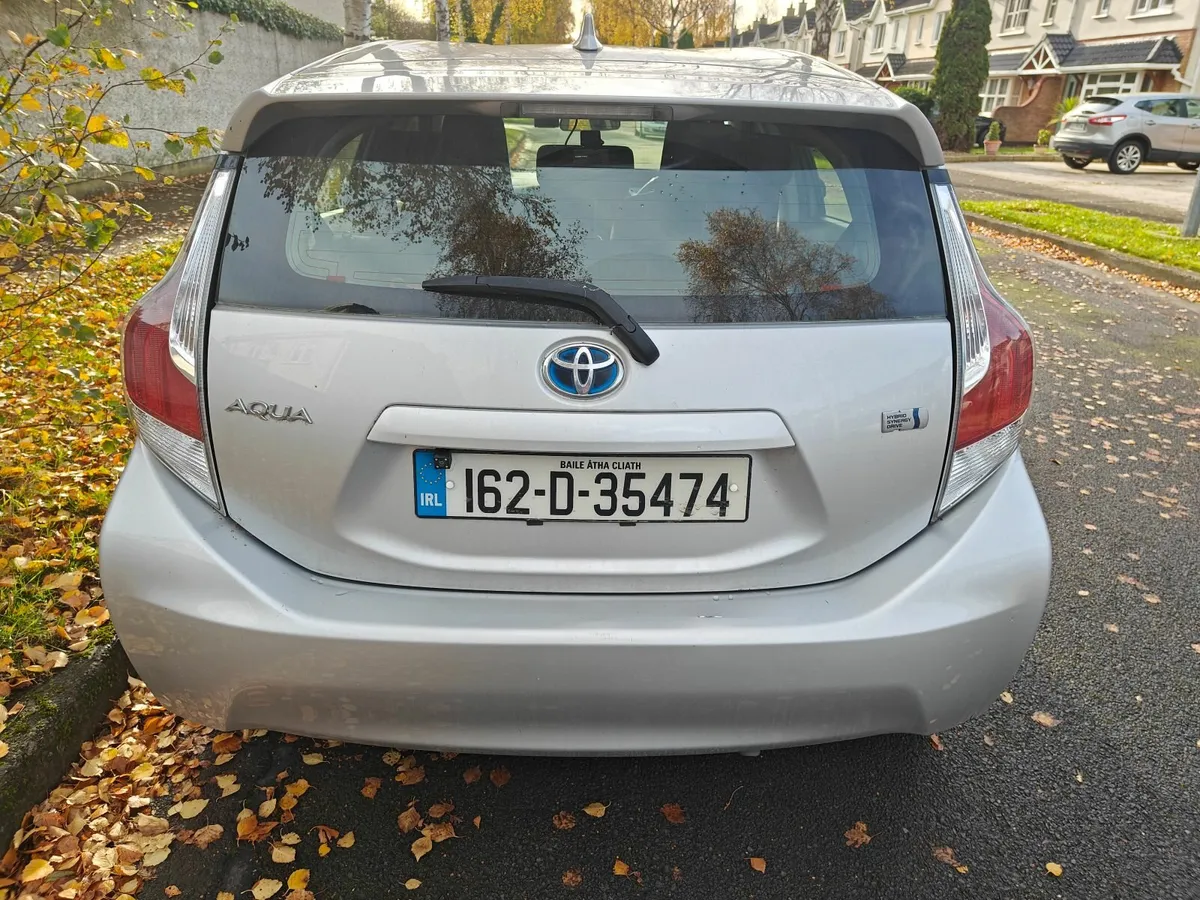 Toyota Aqua 2016 - Image 2