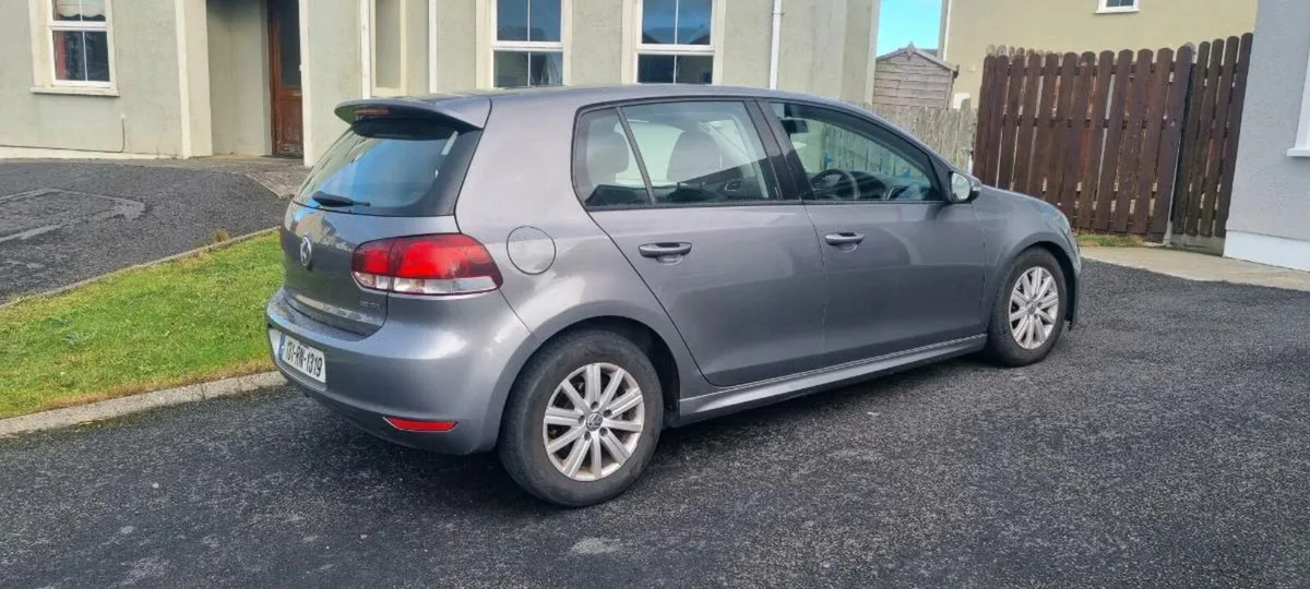 2013 Volkswagen Golf - Image 3