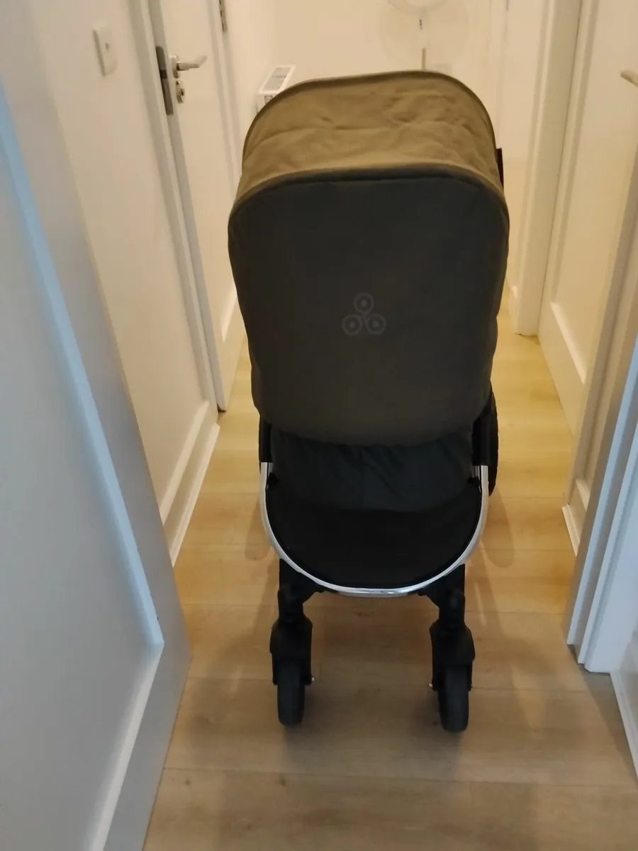 Ickle Bubba Stomp V4 All-in-One ISOFIX Base - Image 2