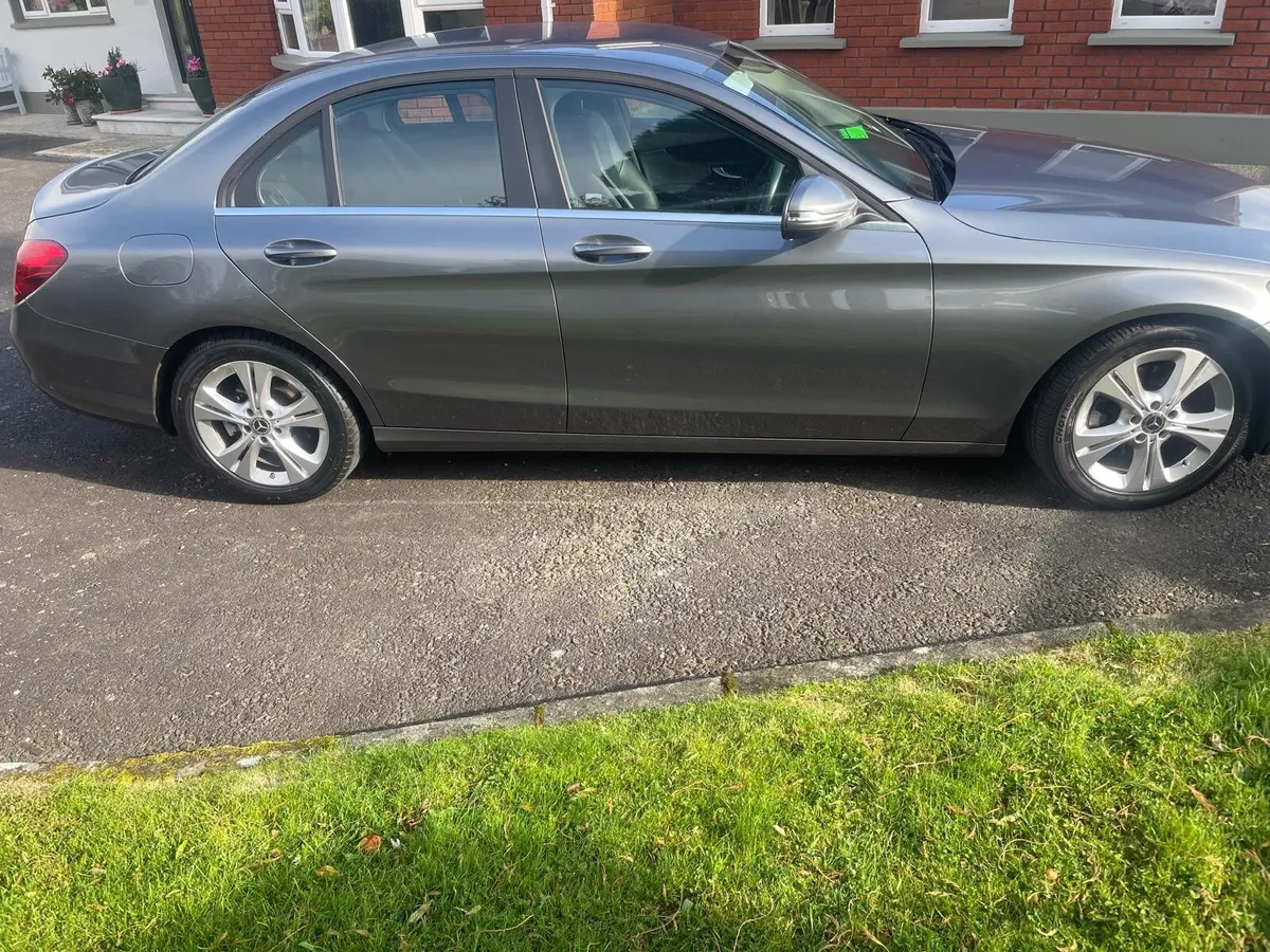 Mercedes C 220 D SE Executive 2018 - Image 2
