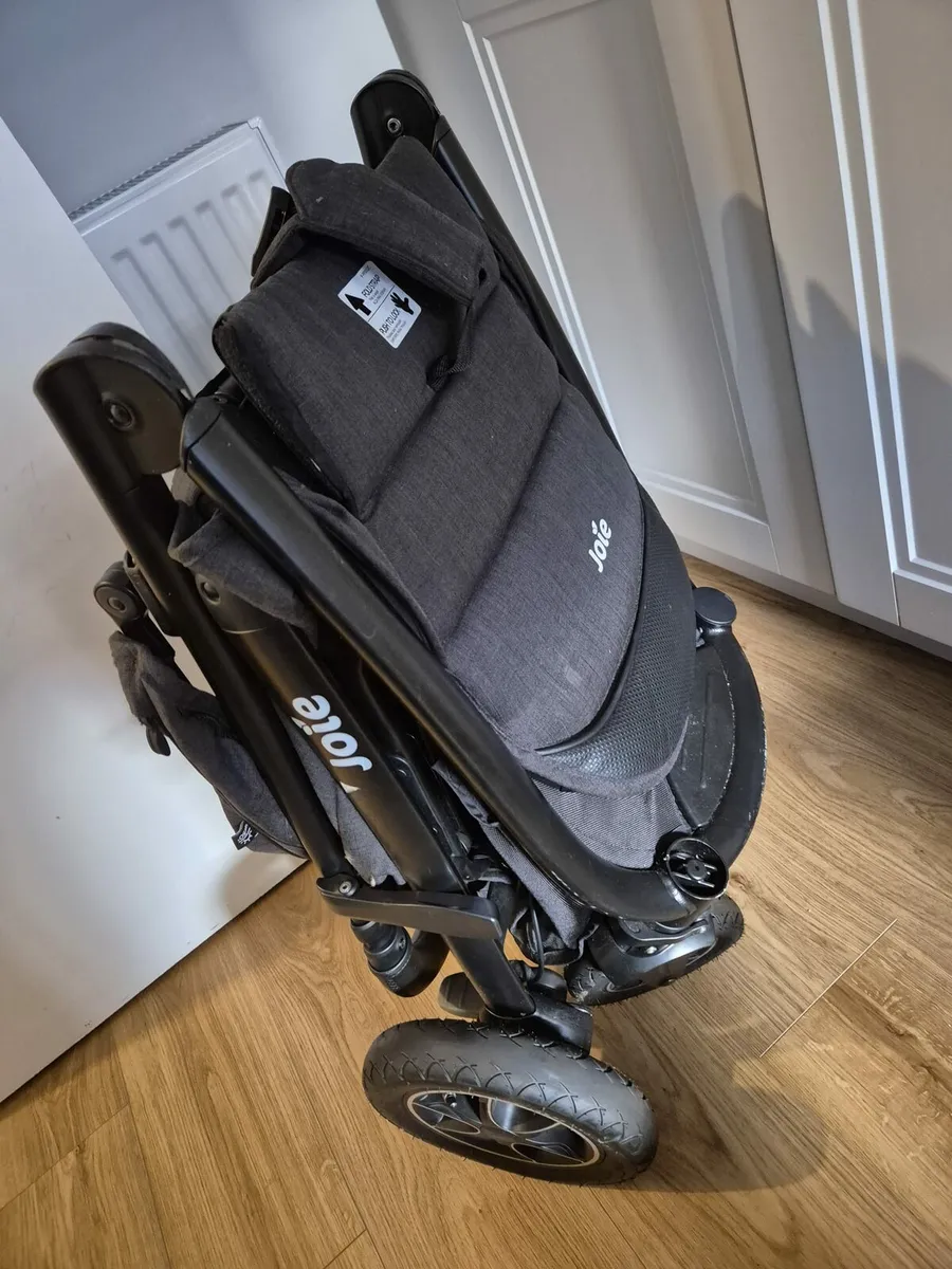 Joie mytrax stroller with rain cover - Image 3