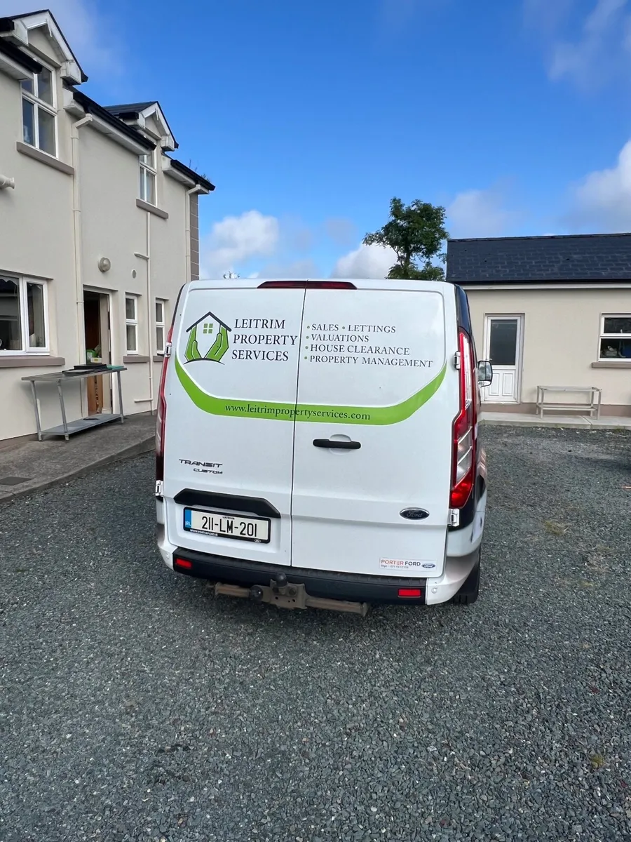 Ford Transit Custom 2021 - Image 2